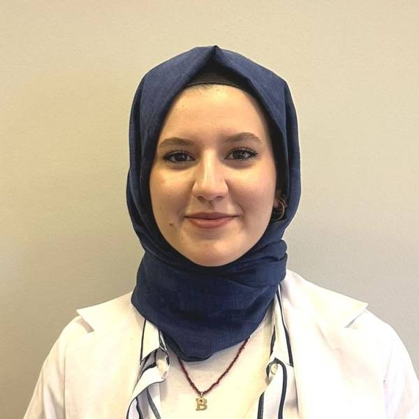Betül Yücel
