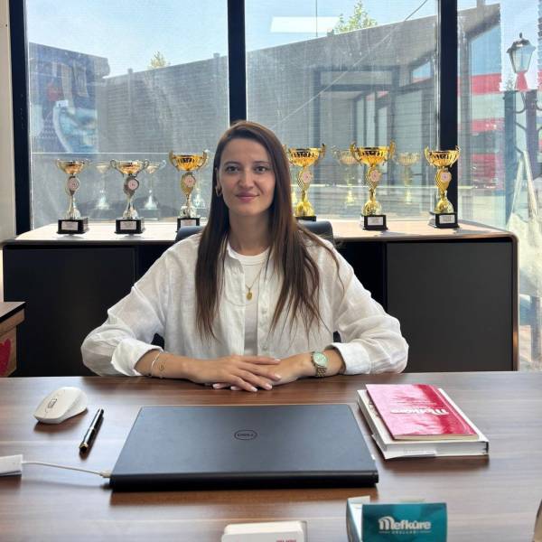 Mefkûre Spor ve Sanat Akademi Müdürü &   Uygulamalı Bilimler Kampüs Koordinatörü
